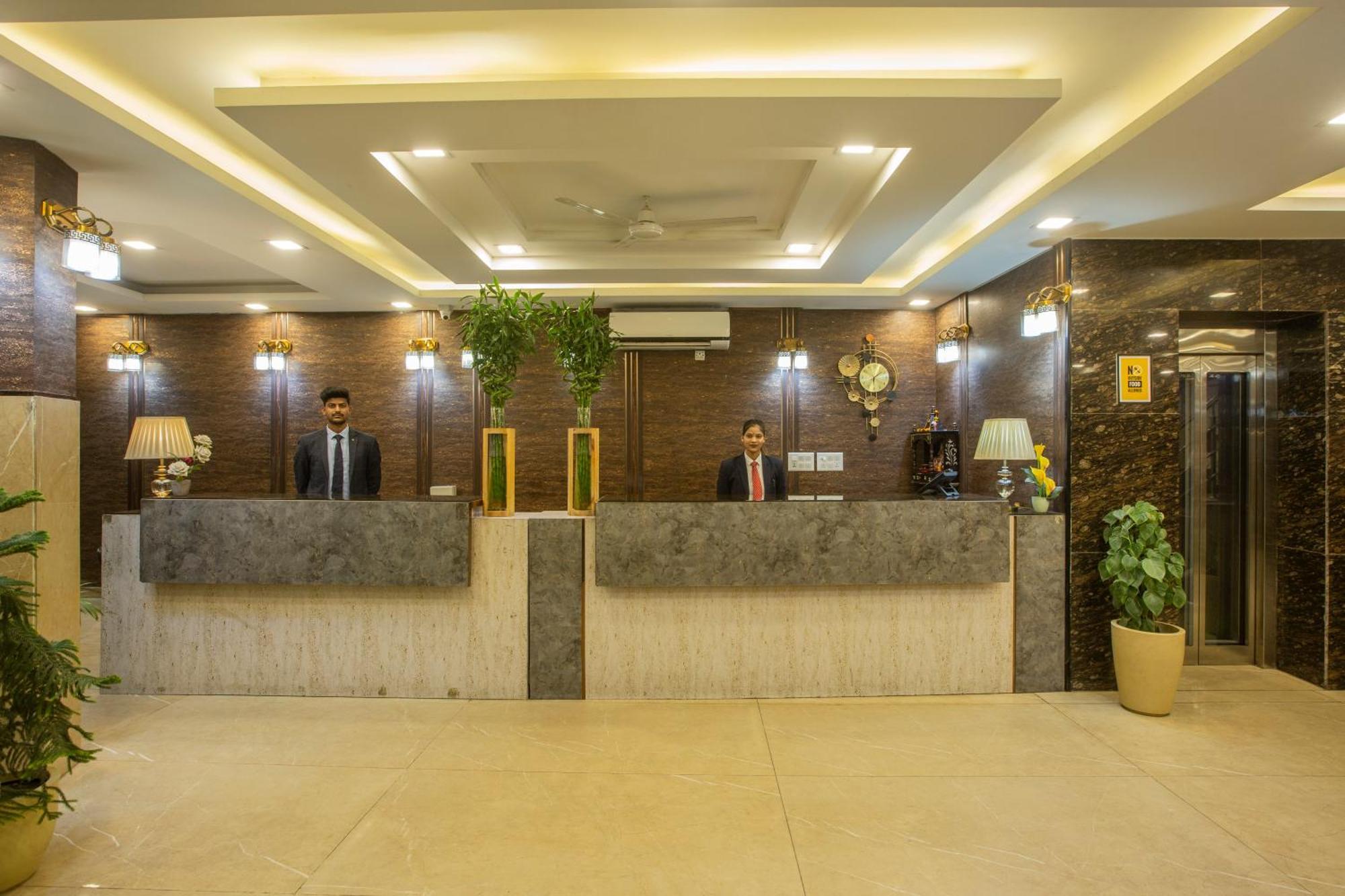 Hotel The Prithvi Near Delhi Airport Nueva Delhi Exterior foto