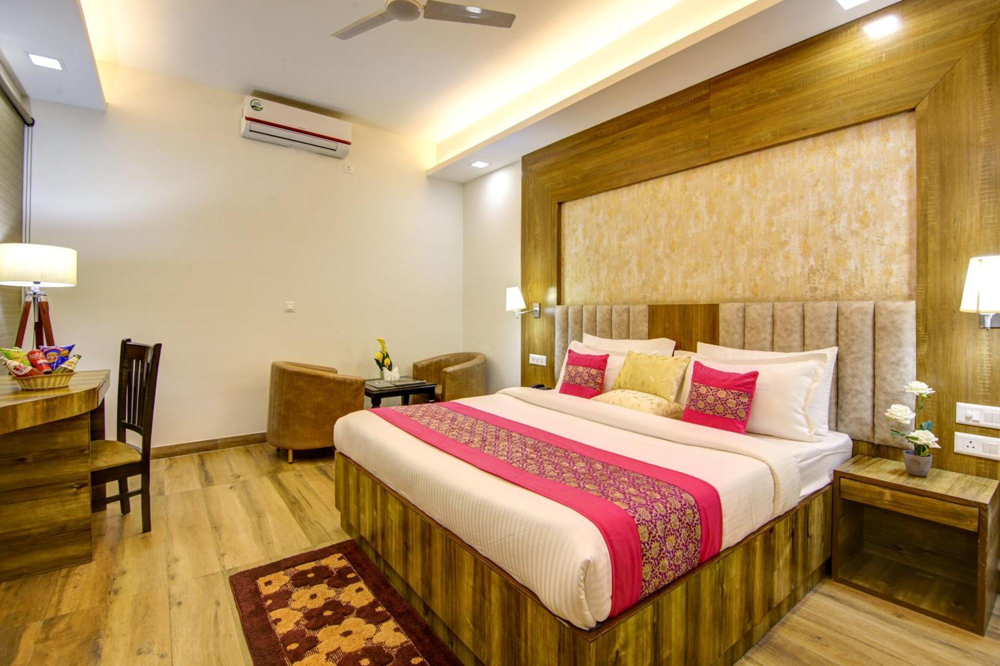 Hotel The Prithvi Near Delhi Airport Nueva Delhi Exterior foto