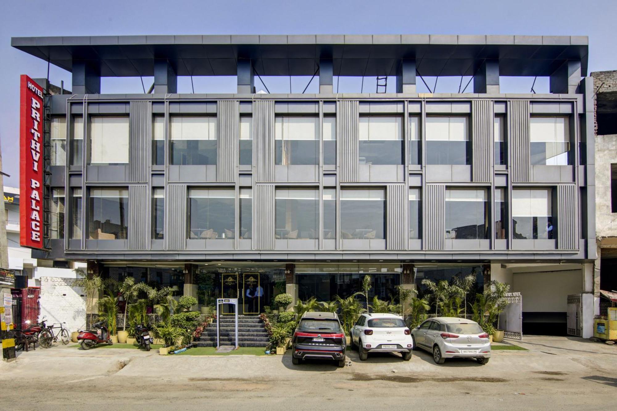 Hotel The Prithvi Near Delhi Airport Nueva Delhi Exterior foto